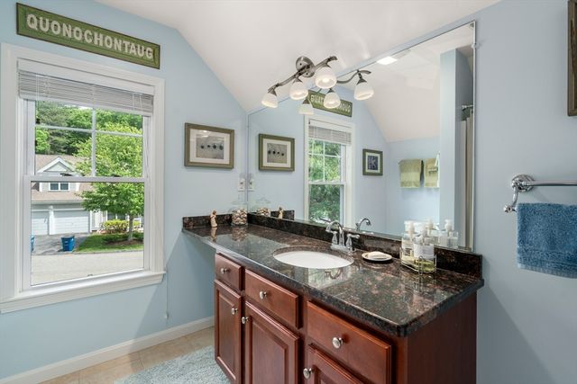 3 Flint Pond Dr 3, Grafton, MA 01536
