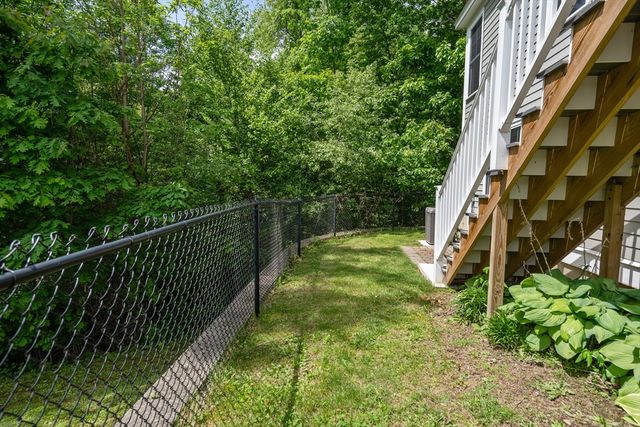 3 Flint Pond Dr 3, Grafton, MA 01536