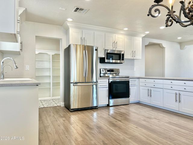 281 S California Street, Chandler, AZ 85225