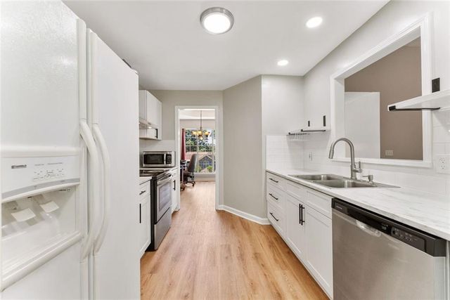 4342 Woodglenn Drive, Gainesville, GA 30507