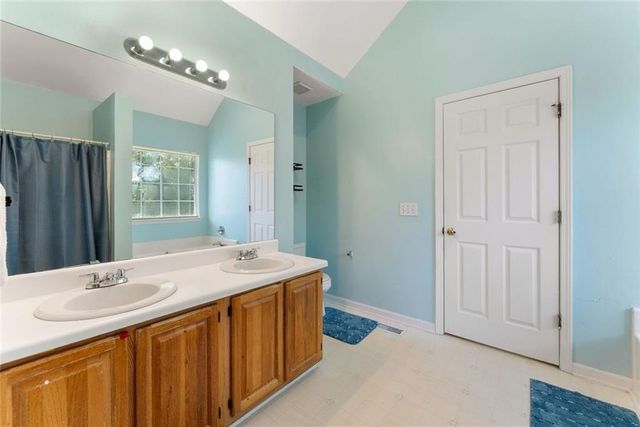 4342 Woodglenn Drive, Gainesville, GA 30507
