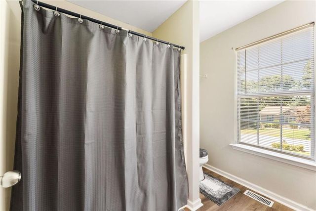 4342 Woodglenn Drive, Gainesville, GA 30507