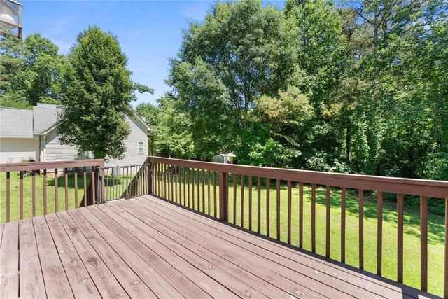 4342 Woodglenn Drive, Gainesville, GA 30507