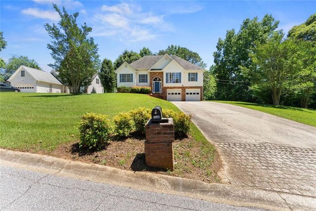 4342 Woodglenn Drive, Gainesville, GA 30507