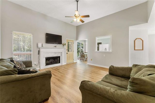4342 Woodglenn Drive, Gainesville, GA 30507