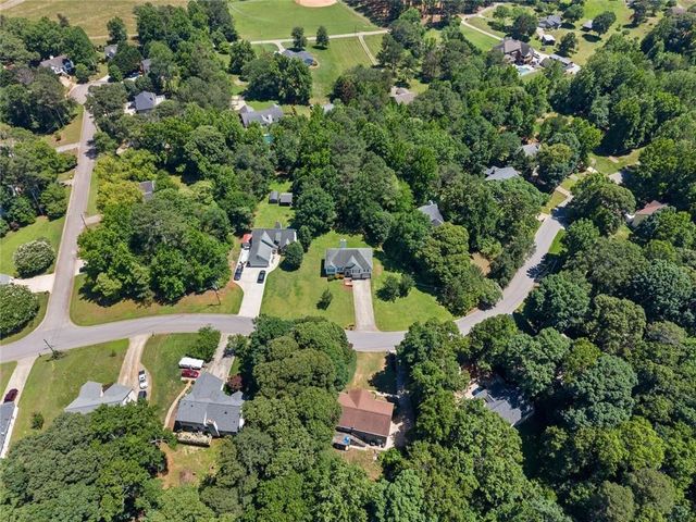 4342 Woodglenn Drive, Gainesville, GA 30507