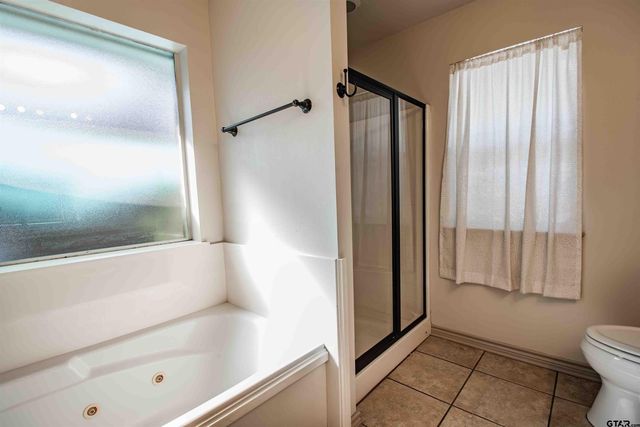 516 Neches, Chandler, TX 75758