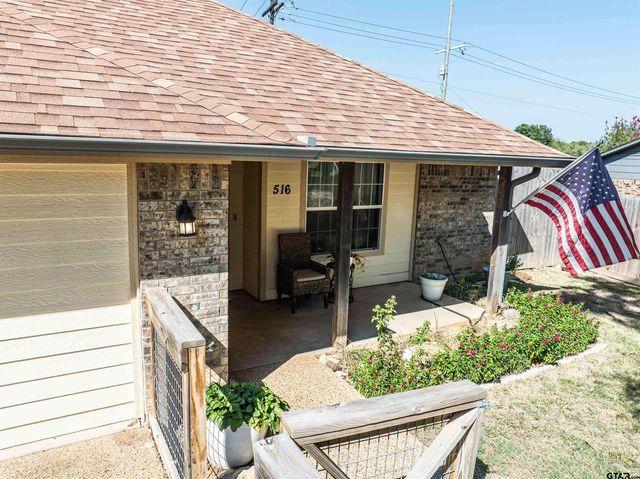 516 Neches, Chandler, TX 75758