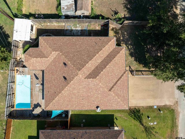 516 Neches, Chandler, TX 75758