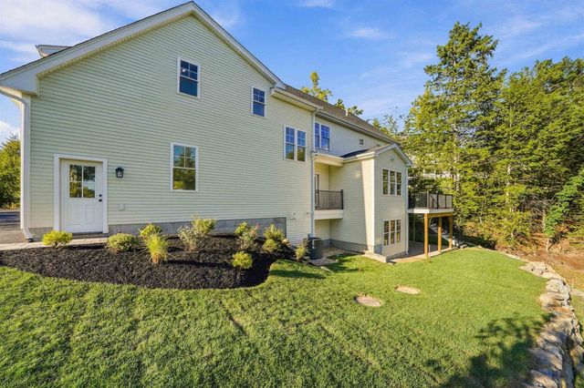 24 Indian Rock Road, Bedford, NH 03110