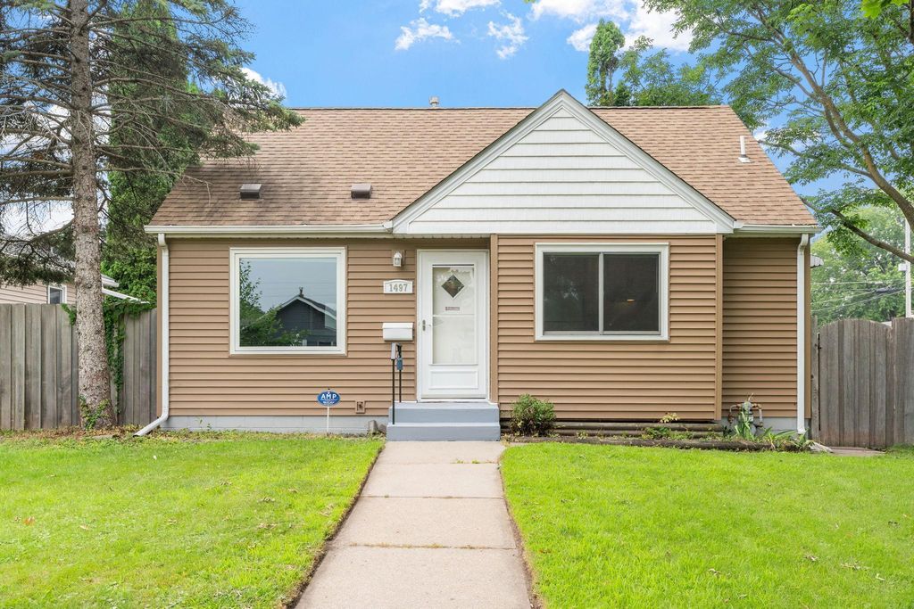 1497 Western Avenue N, Saint Paul, MN 55117