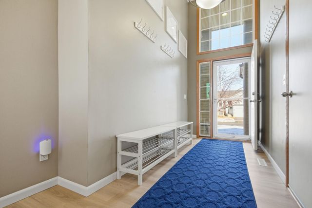 236 Ardennes Avenue E, Shakopee, MN 55379