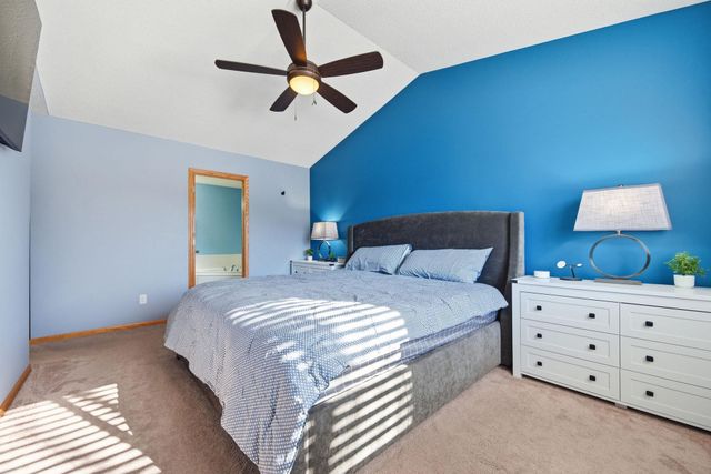 236 Ardennes Avenue E, Shakopee, MN 55379