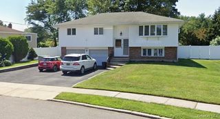 7 Motor Lane, Old Bethpage, NY 11804