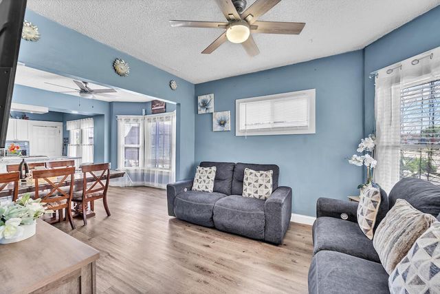 1564 S 71st STREET #1566, West Allis, WI 53214
