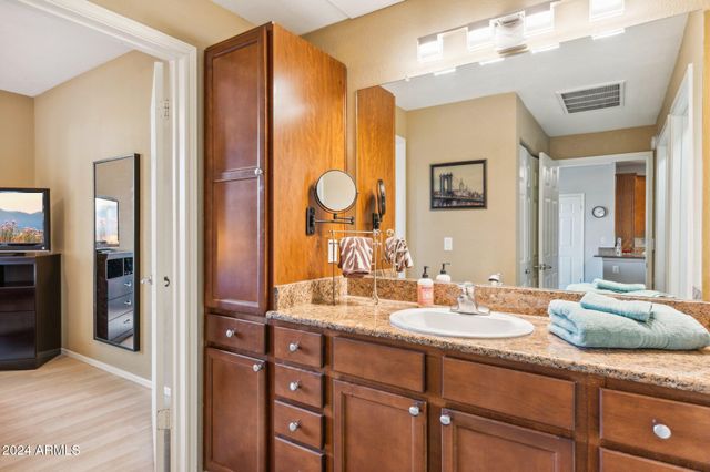 7009 E ACOMA Drive 1018, Scottsdale, AZ 85254