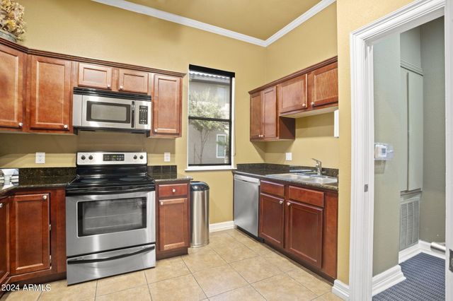 7009 E ACOMA Drive 1018, Scottsdale, AZ 85254