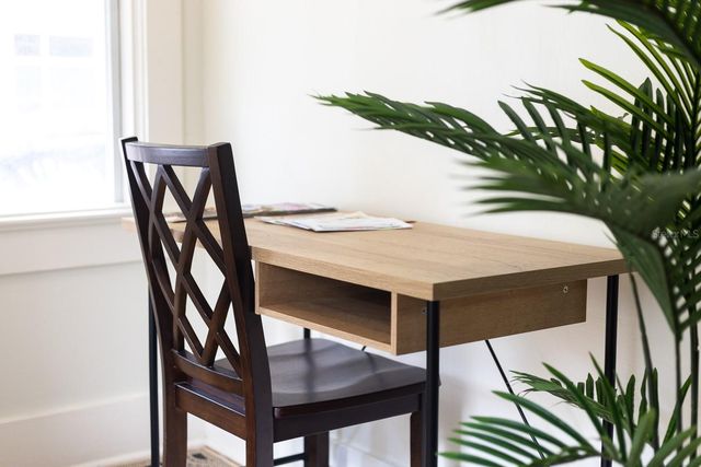 1043 7TH AVENUE N, St Petersburg, FL 33705