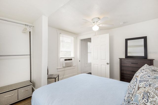 1043 7TH AVENUE N, St Petersburg, FL 33705