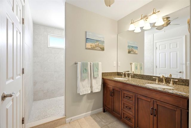 4822 60TH WAY N, Kenneth City, FL 33709