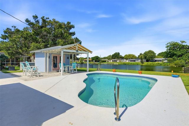 4822 60TH WAY N, Kenneth City, FL 33709