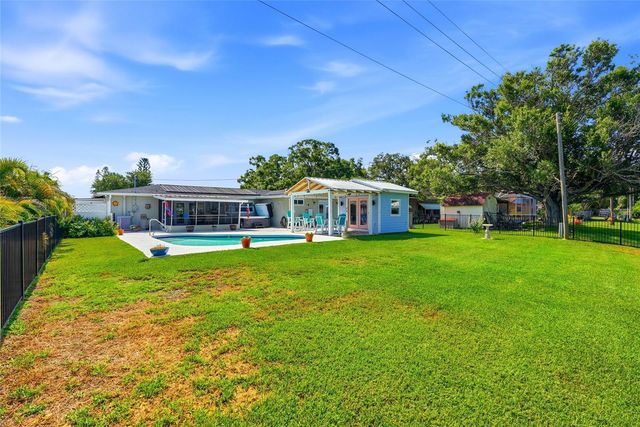 4822 60TH WAY N, Kenneth City, FL 33709