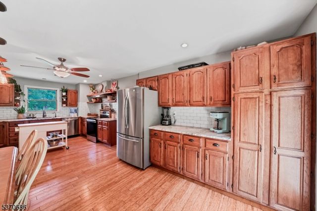 119 E Springtown Rd, Washington Twp., NJ 07853
