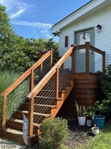 119 E Springtown Rd, Washington Twp., NJ 07853