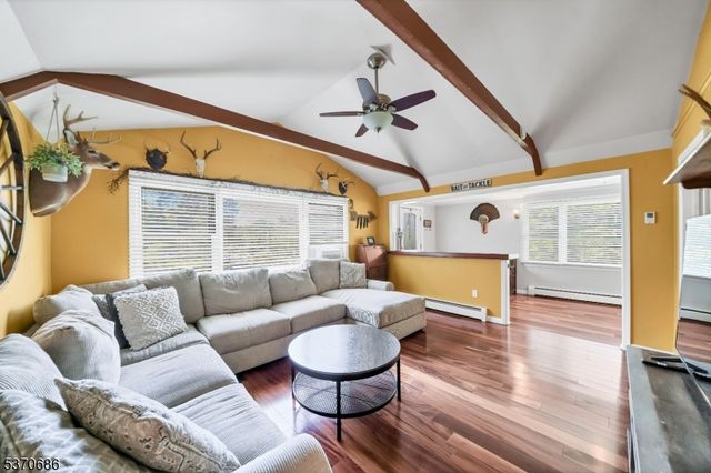 119 E Springtown Rd, Washington Twp., NJ 07853