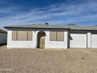 10102 N 97TH Drive A, Peoria, AZ 85345