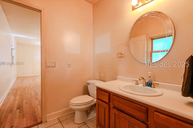 700 Oakwood Dr, Hardeeville, SC 29927