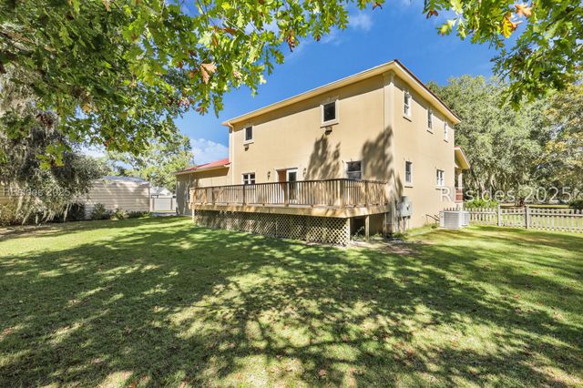 700 Oakwood Dr, Hardeeville, SC 29927