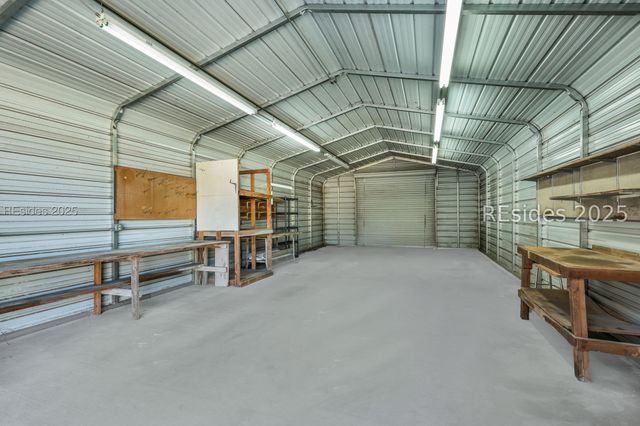 700 Oakwood Dr, Hardeeville, SC 29927