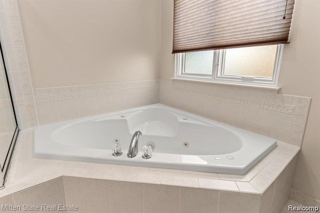 21254 Clayton Drive, Macomb Township, MI 48044