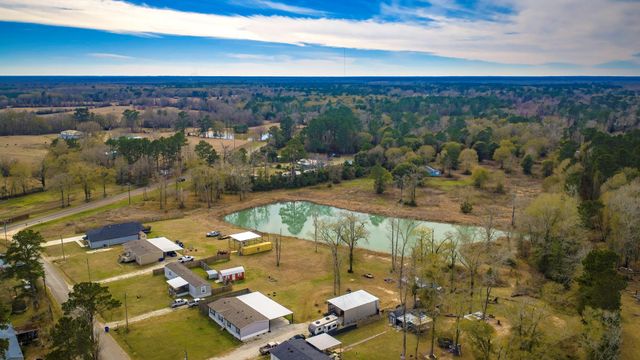 276 Hoot Owl Hollow Road, Goodrich, TX 77335