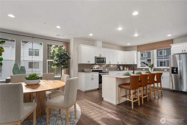 12051 127th Avenue Ct E, Puyallup, WA 98374