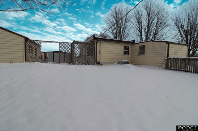 1749 Old 8 Highway, Fremont, NE 68025