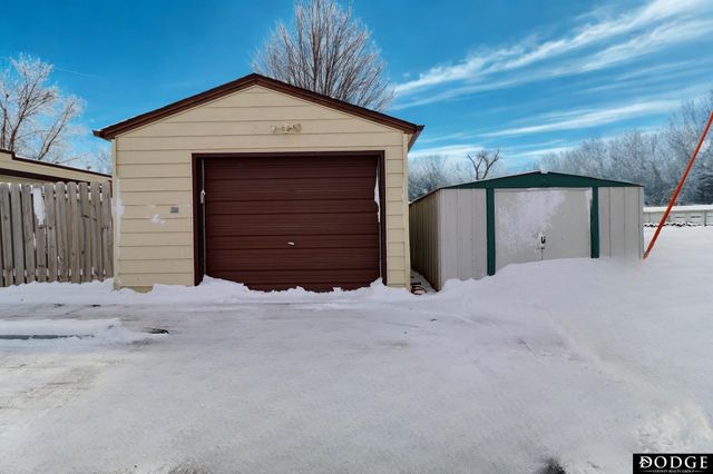 1749 Old 8 Highway, Fremont, NE 68025