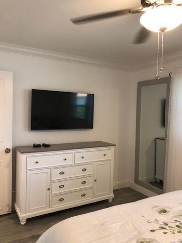 2600 SE Ocean Boulevard Q8, Stuart, FL 34996
