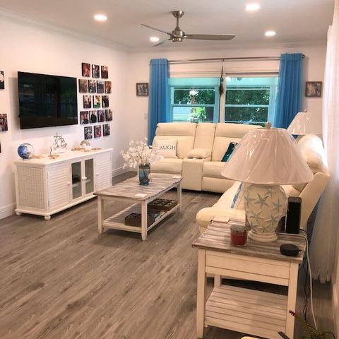 2600 SE Ocean Boulevard Q8, Stuart, FL 34996