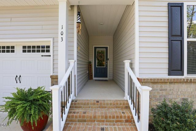 103 Sunlight Cove, Louisburg, NC 27549