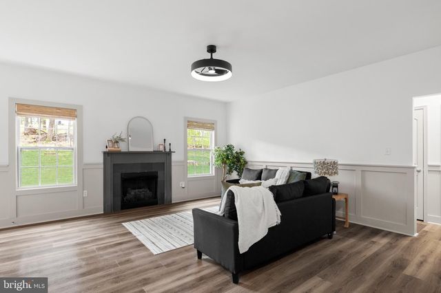 237 SPEAKS LN, Harpers Ferry, WV 25425