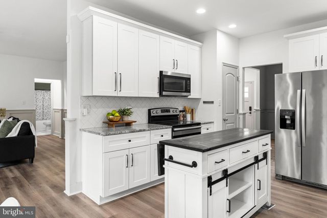 237 SPEAKS LN, Harpers Ferry, WV 25425