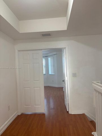 8525 SW 165th Pl 8525, Miami, FL 33193