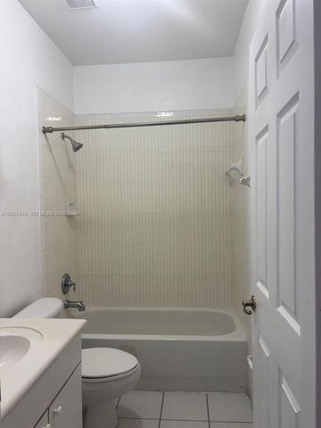 8525 SW 165th Pl 8525, Miami, FL 33193