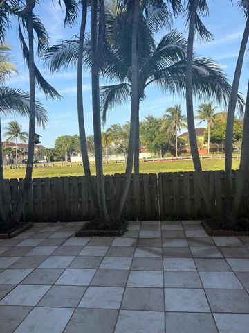8525 SW 165th Pl 8525, Miami, FL 33193