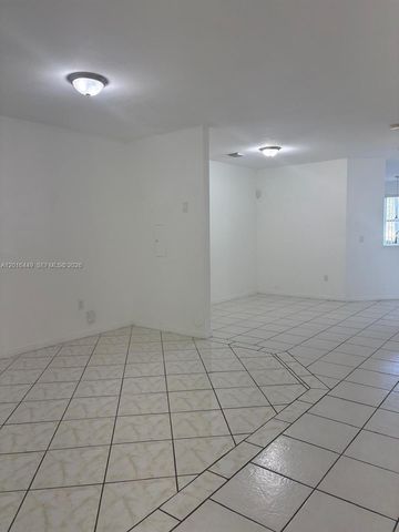 8525 SW 165th Pl 8525, Miami, FL 33193