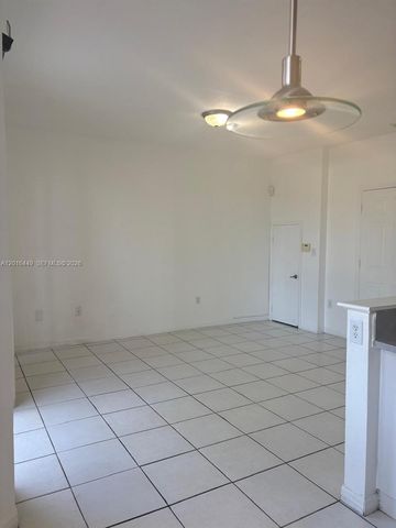 8525 SW 165th Pl 8525, Miami, FL 33193