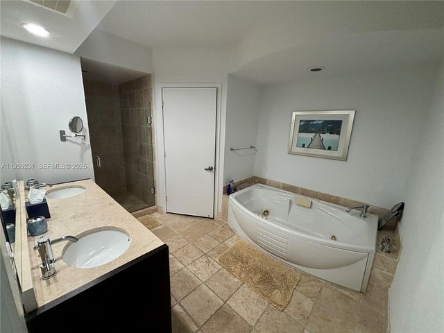 18201 Collins Avenue 801, Sunny Isles Beach, FL 33160