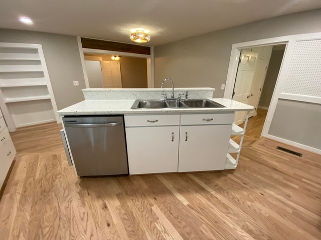 116 W 5th South Street B, Summerville, SC 29483
